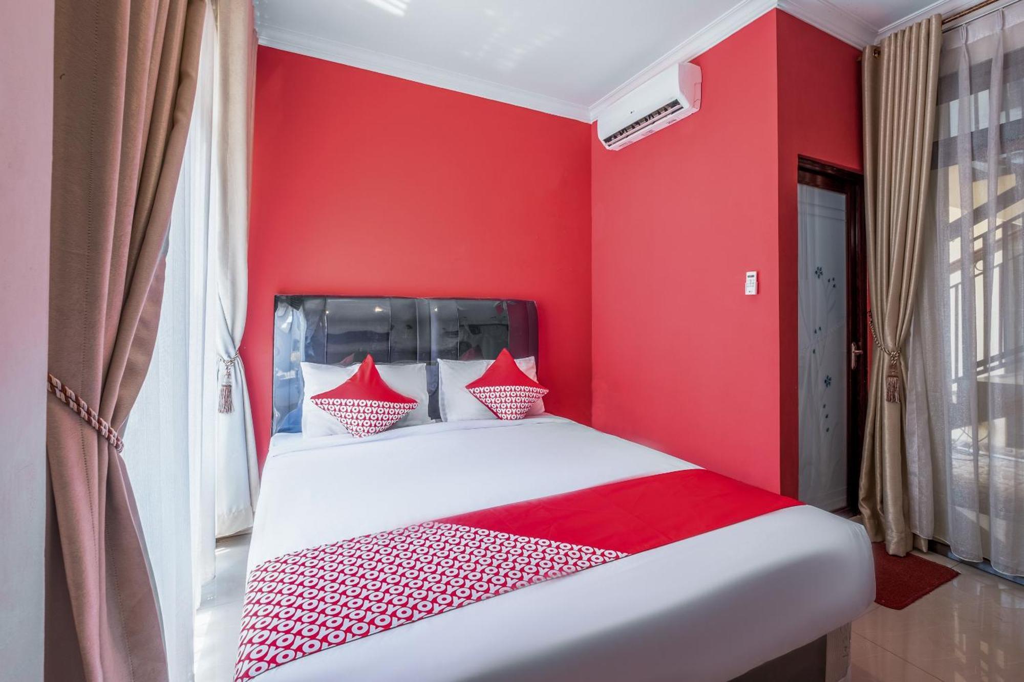 Oyo Collection O 1032 Rahayu Residence Syariah Чиребон Экстерьер фото
